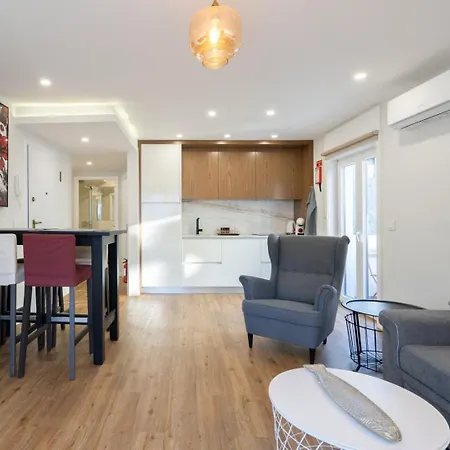 Guestready - Stylish With Balcony In Gaia